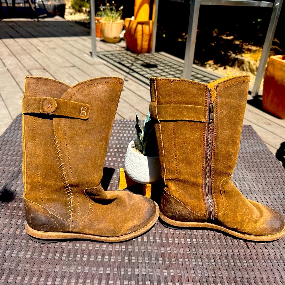 BORN brown leather boots size 7.5. Worn twice, like new- purchased for $210